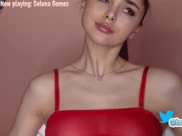 girl hollyextra capture image #2062775