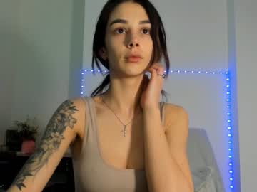 girl hotfallingdevil capture image #3572376