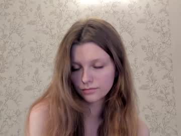 girl alainaestrada capture image #5482854