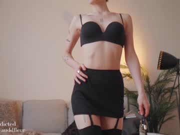 girl auddicted capture image #3090733