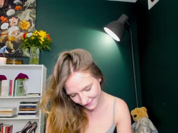 girl innocentprovenguilty capture image #1195233