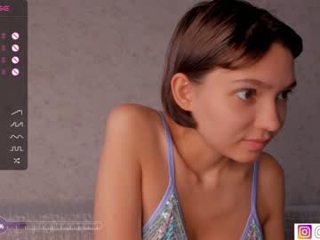girl bzzzme capture image #5268428