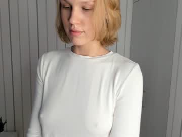 girl noreenelletson capture image #6135696