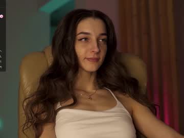 girl angels_kiss capture image #5766094