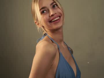 girl cuteelsa_ capture image #4822585
