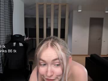 couple damsel_in_distr3ss capture image #1414278