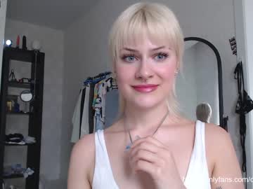 girl _mllymoore_ capture image #2244574