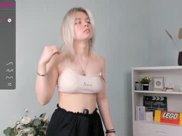 girl _naked_heart_ capture image #5637585