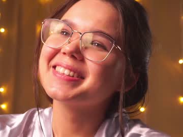 girl helenmoors capture image #4499472