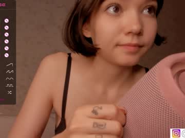 girl bzzzme capture image #5062376
