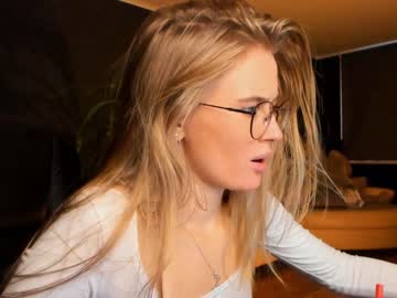 girl linellali capture image #2877182