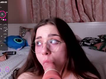 girl ainaschavell capture image #2568595