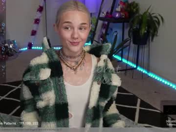 girl petitebrat capture image #5937247