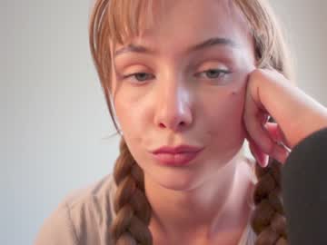 girl supremeraven capture image #3428463