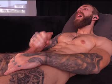 man c_o_n_q_u_e_r capture image #5620870