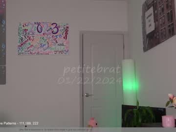 girl petitebrat capture image #6168385