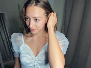 girl wave_of_happy_ capture image #5634279