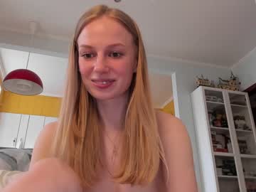girl magic_couple13 capture image #6770127