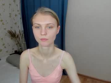 girl phoebepaw capture image #6159416