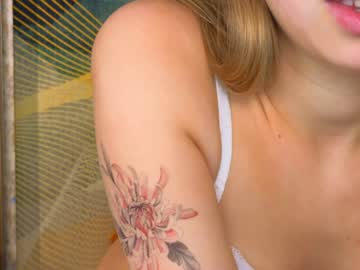 girl milablush capture image #3988518