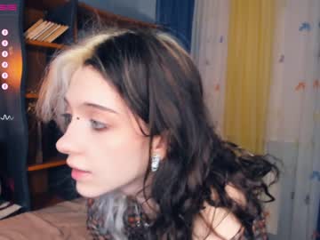 girl deliaderrick capture image #6663698