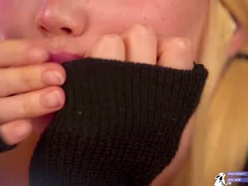 tranny blondelashes19 capture image #2262722