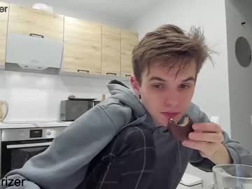 man horny_jerk_roy_prick2001 capture image #1280856