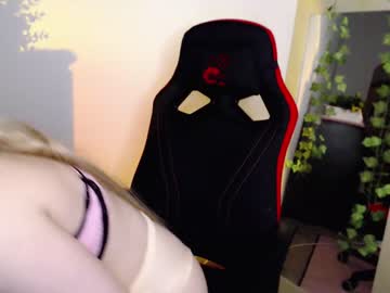 girl shy_blondiee capture image #3740685