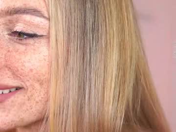girl artease capture image #5907555