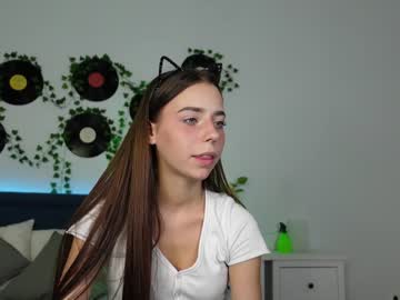 girl versace_goldd_ capture image #4830380