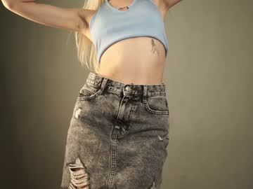 girl cuteelsa_ capture image #4821442
