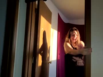 girl watchusgrow2 capture image #1374943