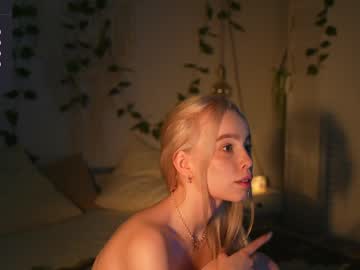 girl mother__of__dragons capture image #5564931
