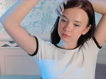 girl dismayistrar capture image #2282807