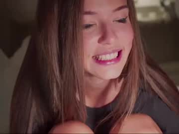 girl christine_horny capture image #2888628