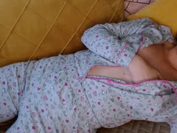 girl juicy_peach88 capture image #3043466
