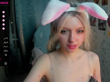 girl dumnbbylucifer capture image #613094