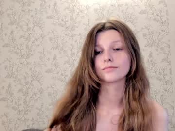 girl alainaestrada capture image #5483946