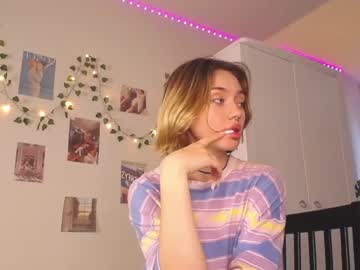 girl adelewilson__ capture image #5131338
