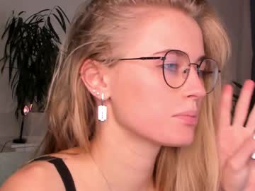 girl linellali capture image #2721789