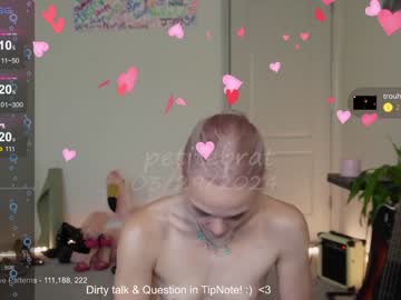girl petitebrat capture image #6644828