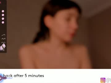 girl bzzzme capture image #6141689