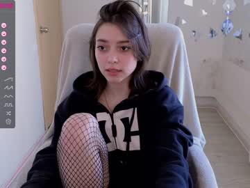 girl lily_ewing capture image #4188361