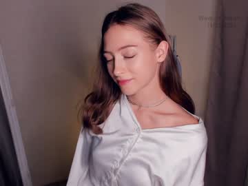 girl wave_of_happy_ capture image #5821153