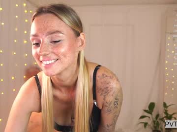 girl artease capture image #5794243