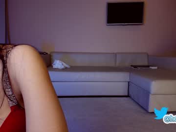 girl hollyextra capture image #3445584