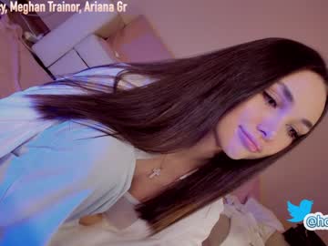 girl hollyextra capture image #2552428