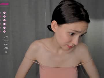 girl bzzzme capture image #4472530