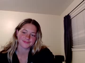 girl rebeccafields capture image #1691359