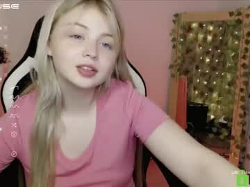 girl shy_blondiee capture image #3820493